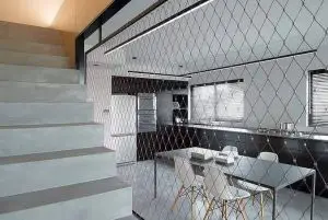 מדרגות למשרד